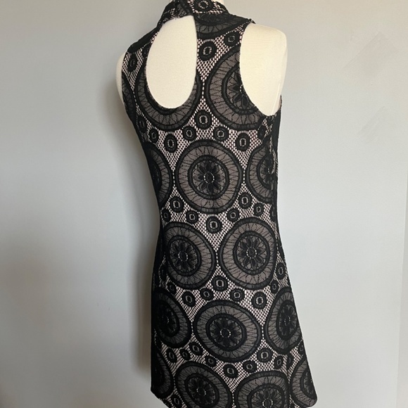 American Rag Disco Diva Style Hollywood 1970 Lace Mini Sleeveless Cocktail Dress - Picture 5 of 7